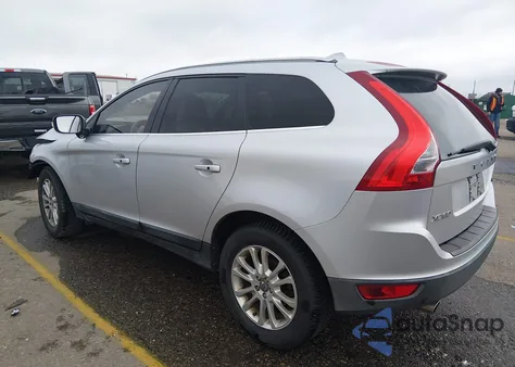 2010 Volvo Xc60 T6/T6 R-Design z USA, uszkodzony, nr VIN YV4992DZXA2083831